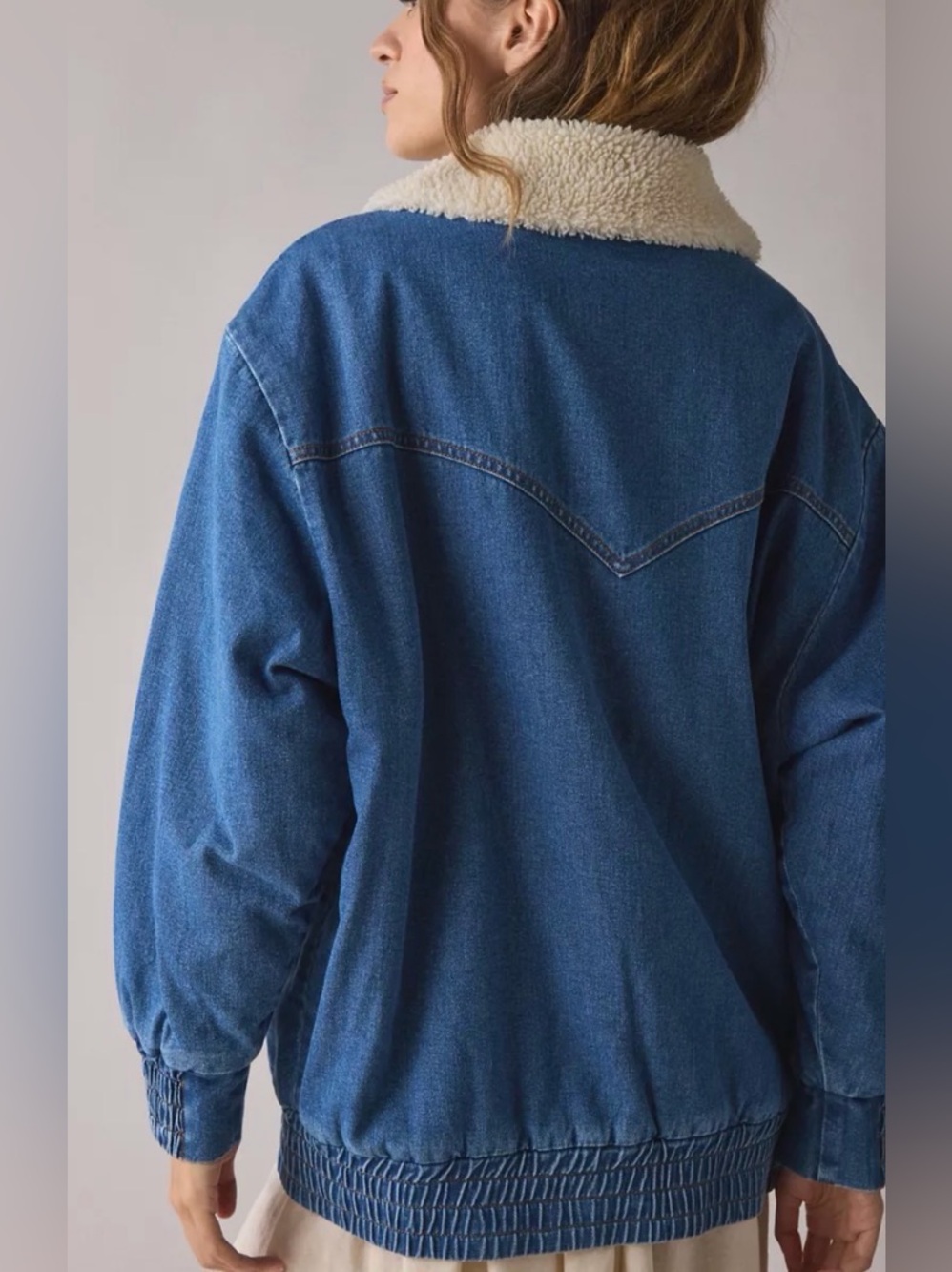 Wrangler Oversized Denim Bomber Jacket EUC (Sz L) Ptp 29.5” - Picture 2 of 10